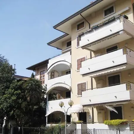Holiday home Dora Carducci